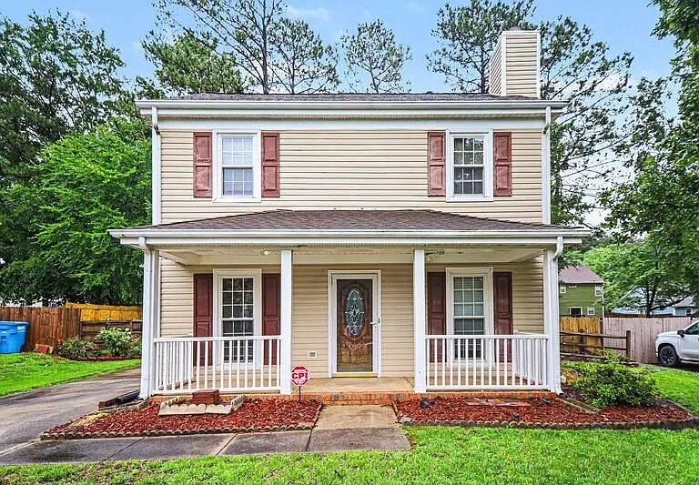 7601 Swedish Ivy Ln — Photo 1