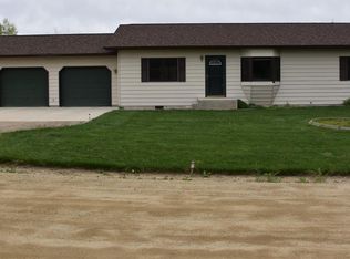 1376 Robin Ln, Riverton, WY 82501