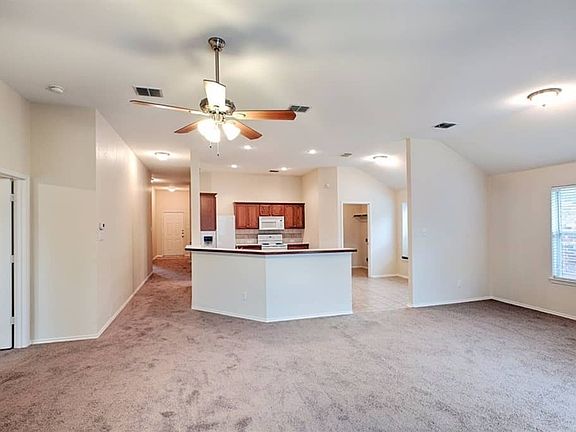 5th image of 5409 Chinkapin Ln