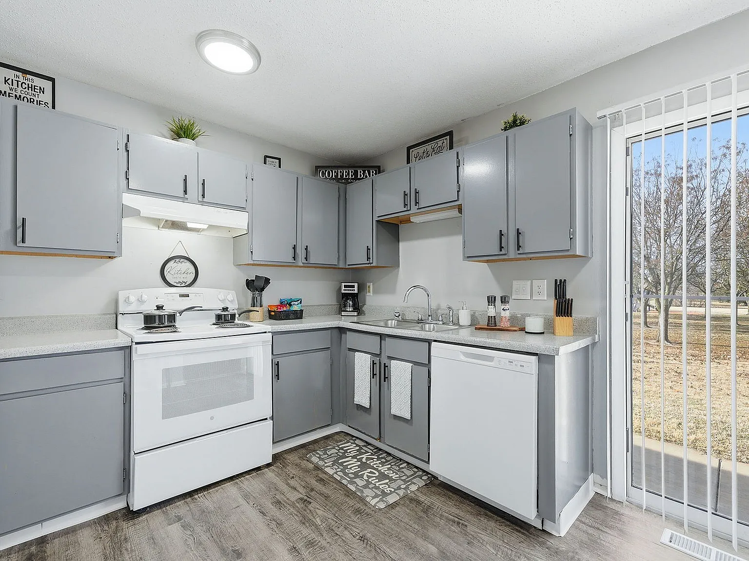 Parkview Townhomes — Photo 2