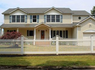 1536 6th St, West Babylon, NY 11704