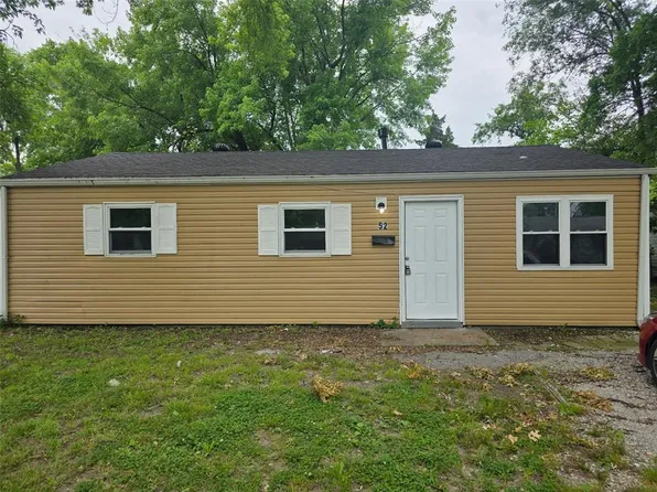 52 Saint Henry Dr, Cahokia, IL 62206