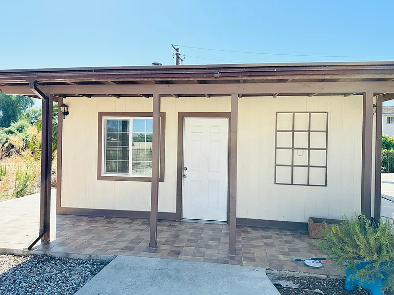 635 Idyllwild Dr — Photo 2
