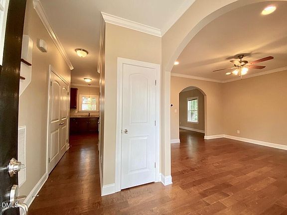 3rd image of 2024 Jersey Ave