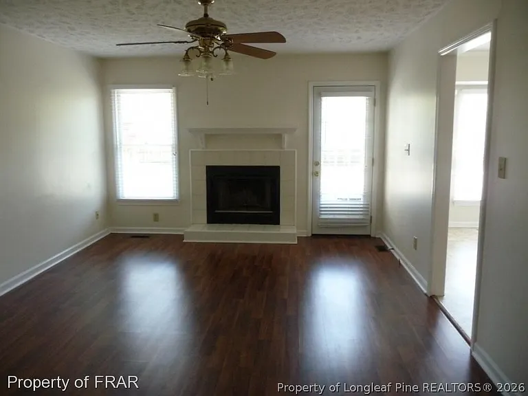 1191 Helmsley Dr — Photo 2