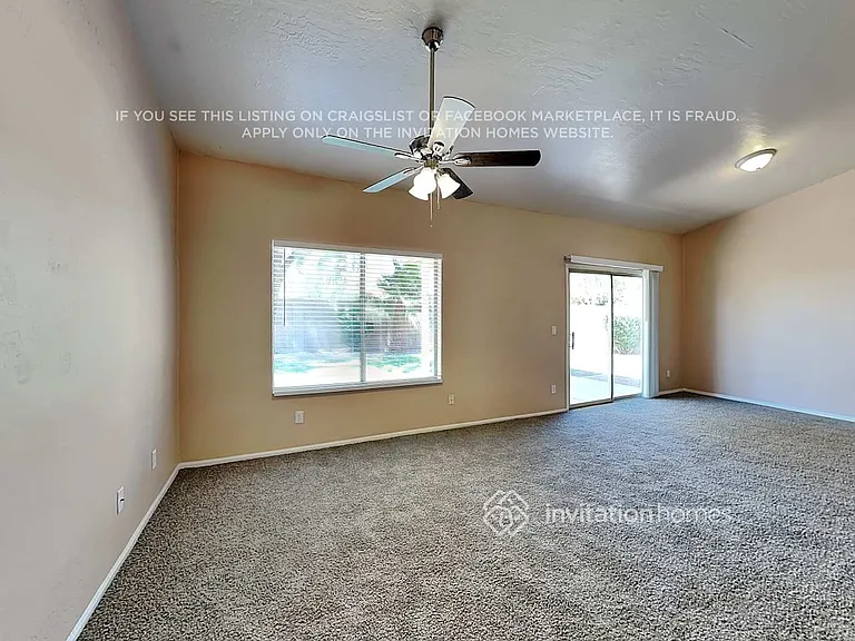 11634 W Clover Way — Photo 3
