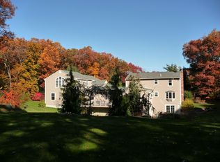 35 Warner Trail Rd, Wrentham, MA 02093