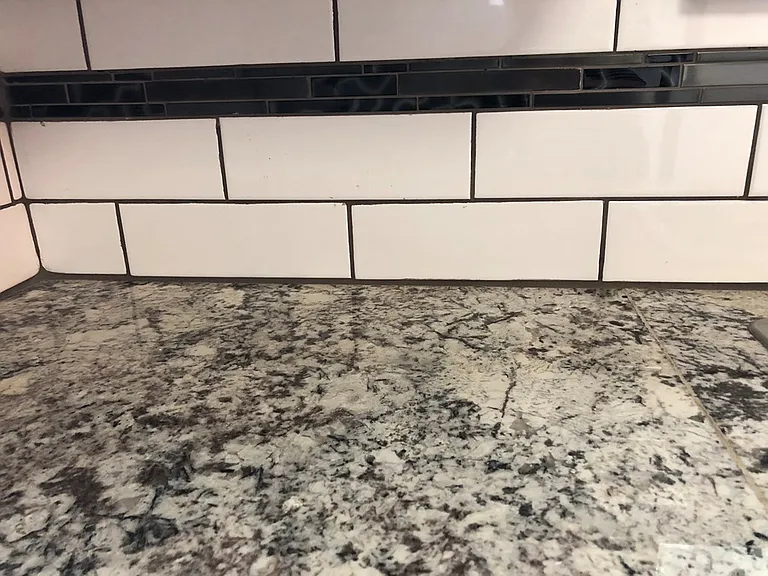 3869 Honeysuckle Ln — Photo 10