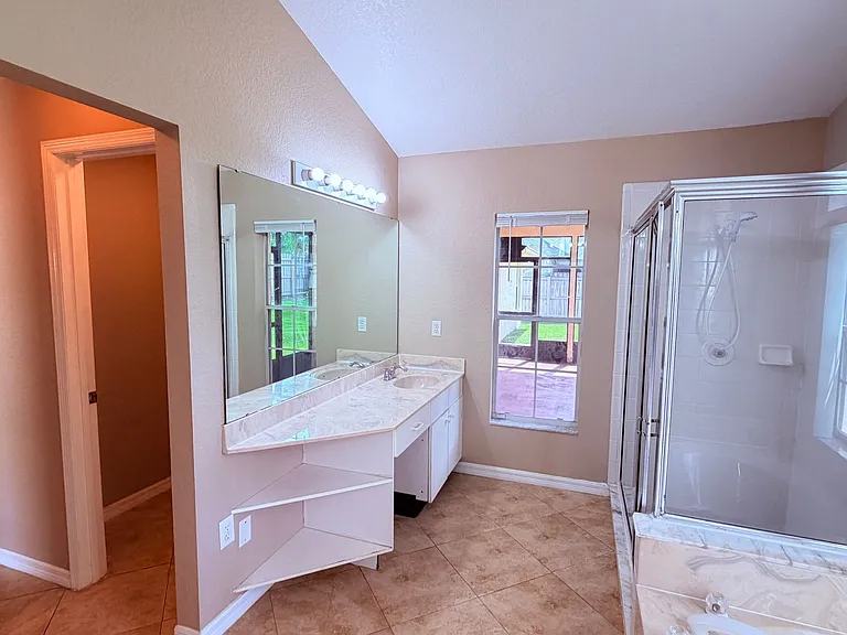 12424 Wilcox Ct — Photo 18