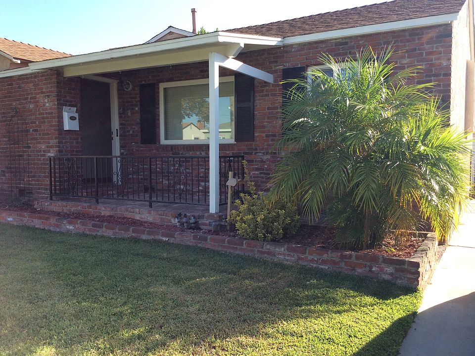 1st image of 4850 Birchland Pl