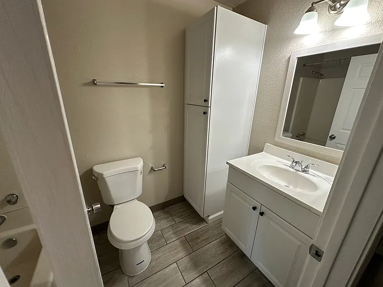 10273 Mills Station Rd #2 — Photo 16