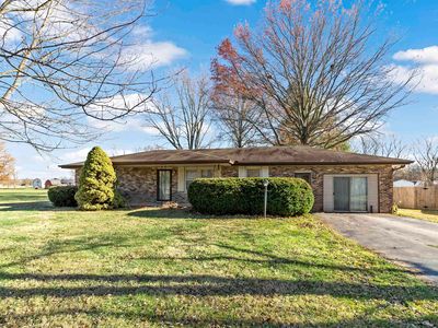 5881 SE Poe Dr, Jonesboro, IN, 46938