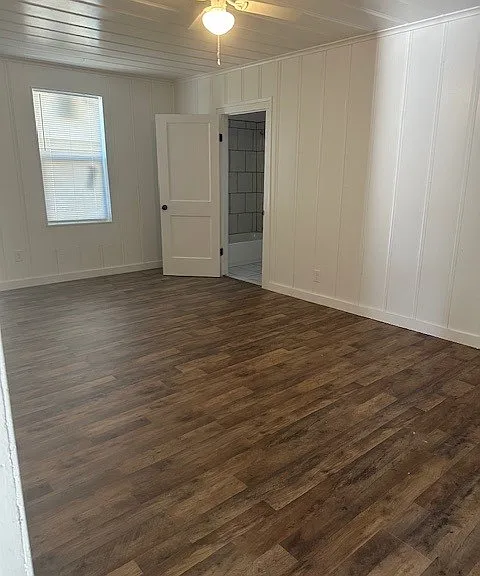 503 S Walnut St — Photo 6
