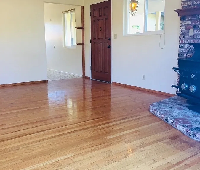 501 Spruce St — Photo 3