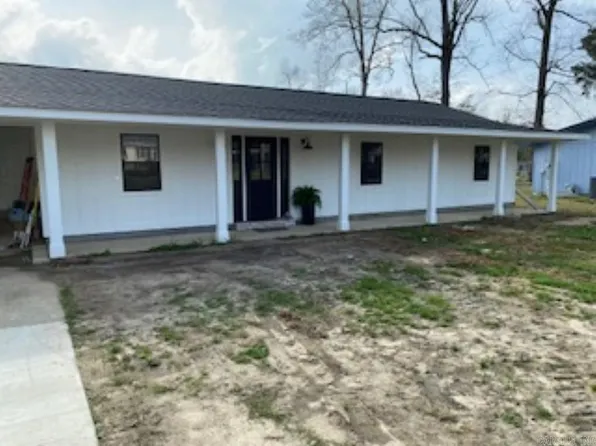 106 S Haley Ave E, Camden, AR 71701
