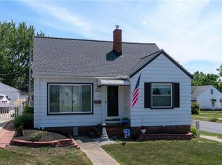 8802 Plymouth Ave, Garfield Heights, OH 44125