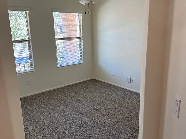 4904 S Rovey Pkwy — Photo 12