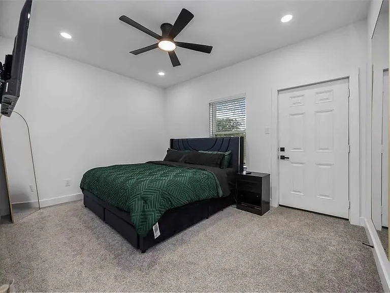 205 Bolden St #A — Photo 9