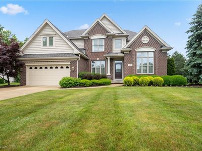 333 Founders Cir, Avon Lake, OH, 44012