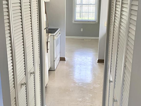 Hallway to Kitchen - That includes closet to washer and dryer hookup.