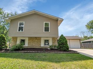 161 S Schmidt Rd, Bolingbrook, IL 60440