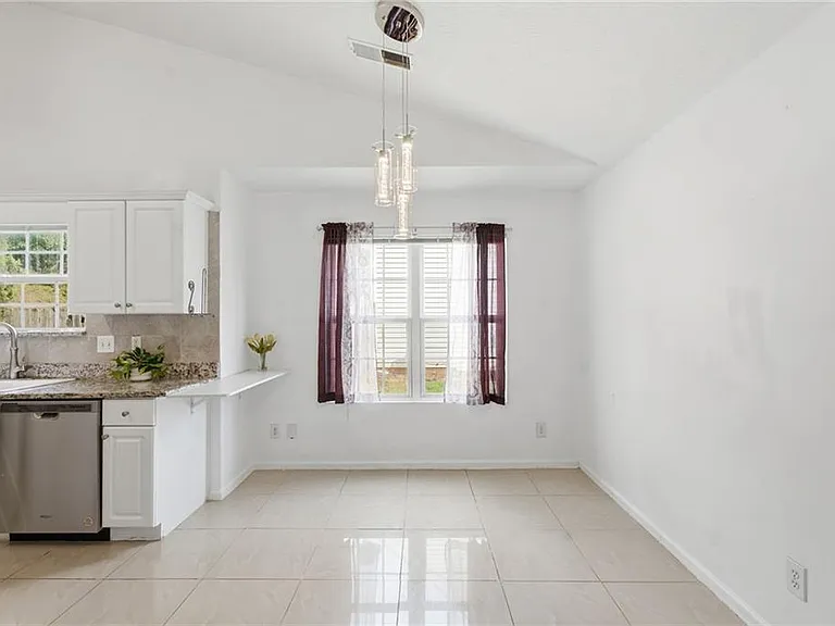 575 Chandon Way — Photo 9