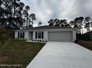 830 Geary St SW, Palm Bay, FL 32908