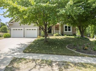 3308 Country Grove Dr, Madison, WI 53719