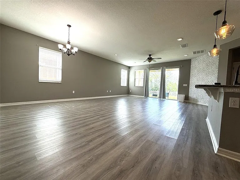 10638 Laguna Plains Dr — Photo 23