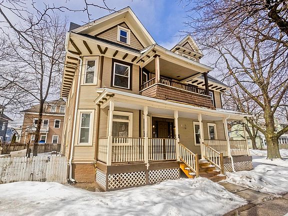 3rd image of 148 Yale St