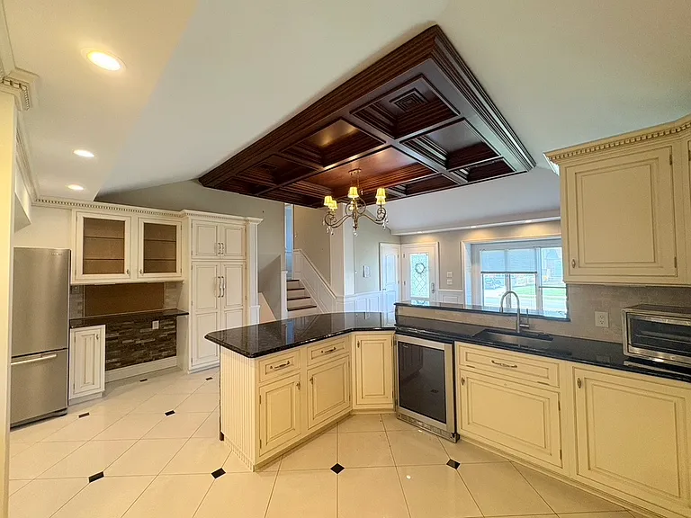 2 Kent Pl — Photo 4