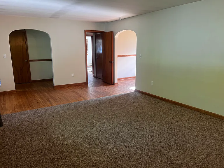 10 Steiger Ave #1 — Photo 28