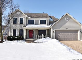 832 Sharp Ct, Elburn, IL 60119