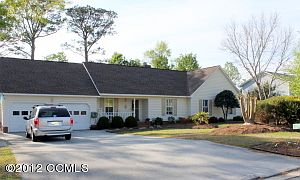 1st image of 911 Oak Dr