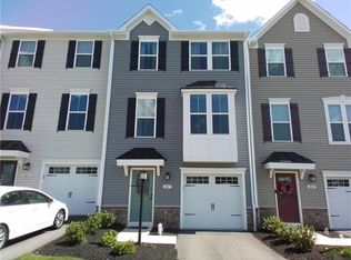 2027 Cade Dr, Monaca, PA