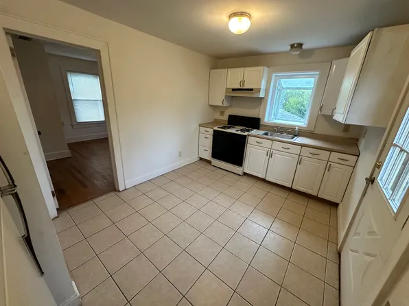 (undisclosed Address), Dunellen, NJ 08812