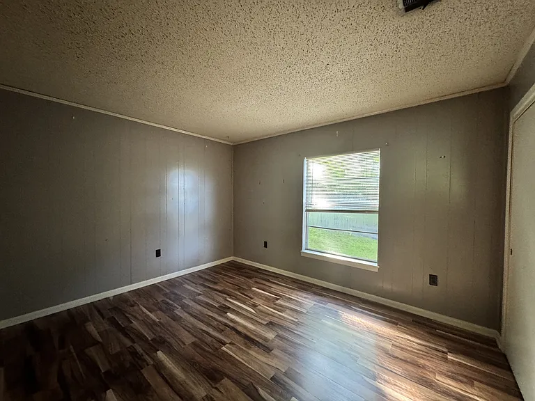 203 John Sims Pkwy #F — Photo 10