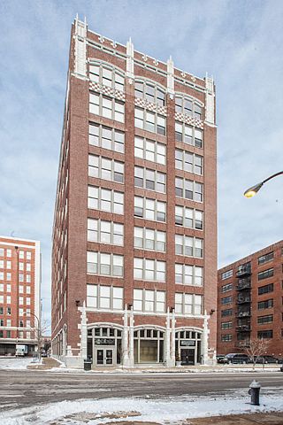 1st image of 1627-1629 Locust St #302