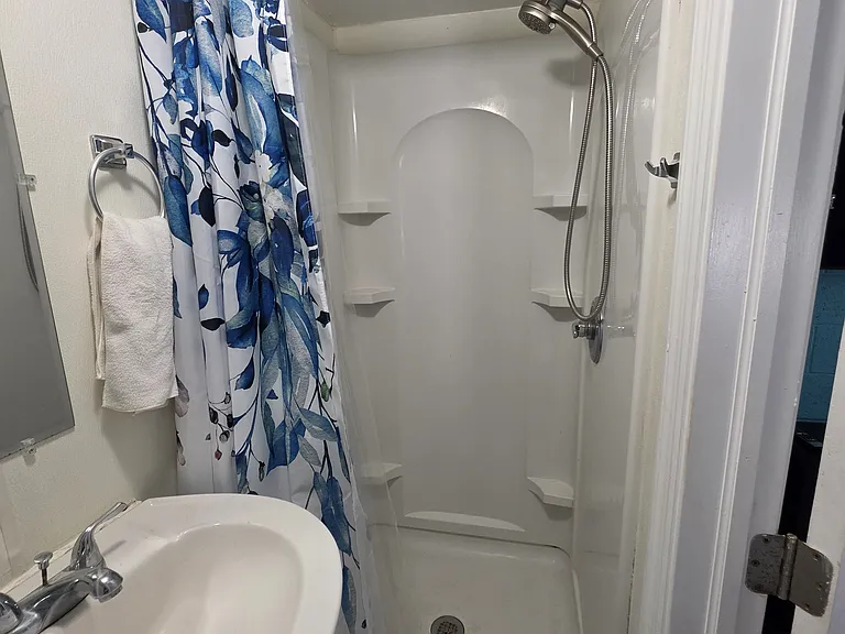 12200 Cypress Dr #ROOM — Photo 7