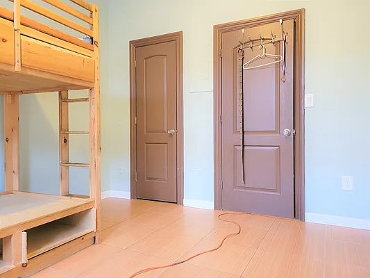 Rented by Virtual Real Estate | media 17