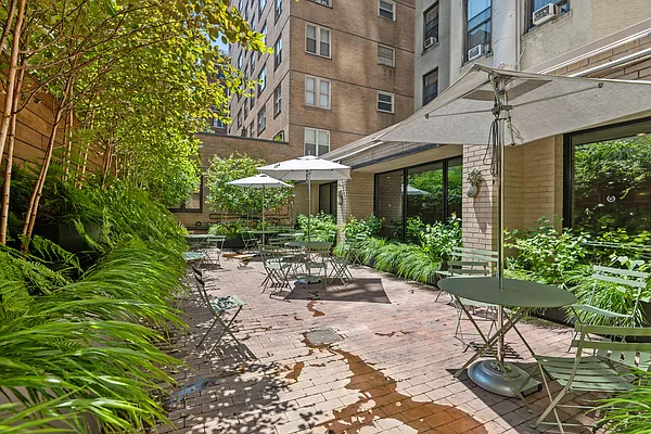 Sold by Iconik | media 13