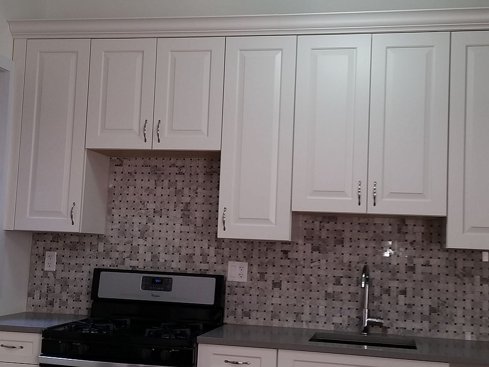 1st image of 571 Greene Avenue #14