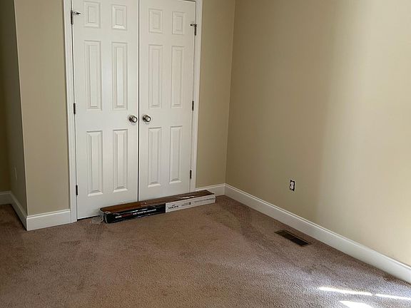 4th image of 202 Perrymont Ave