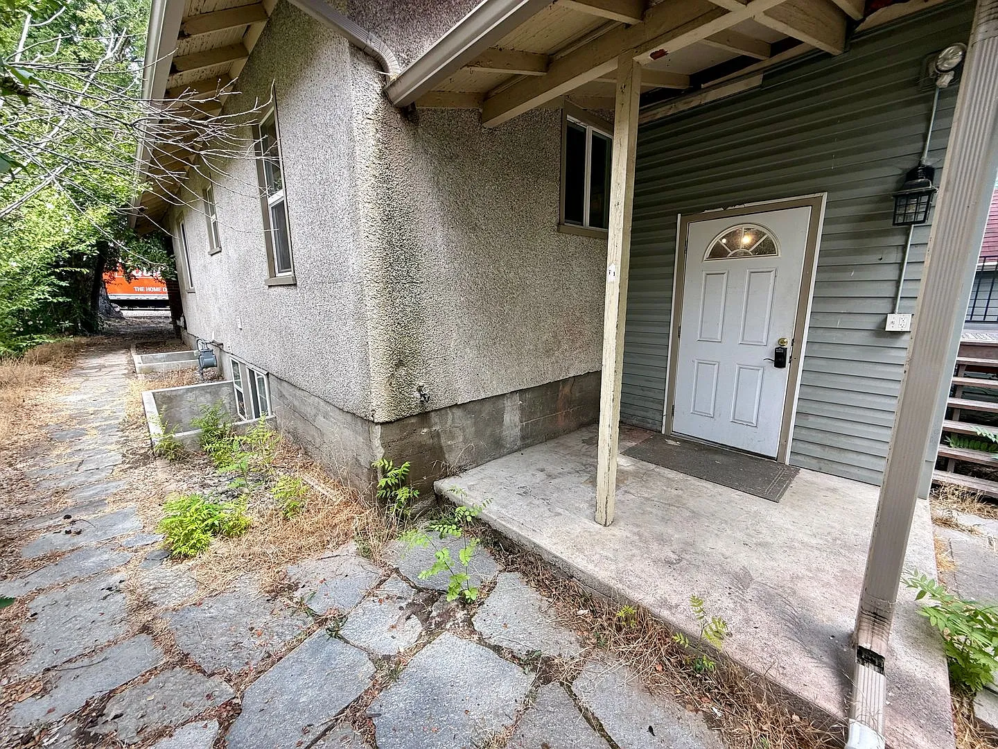 Curtin Duplex — Photo 2
