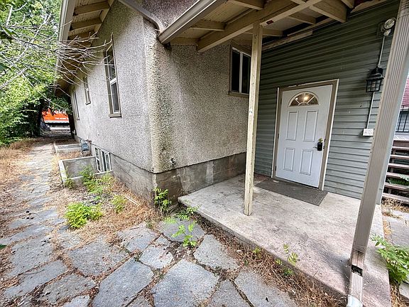 2nd image of 1424 10th Ave #B