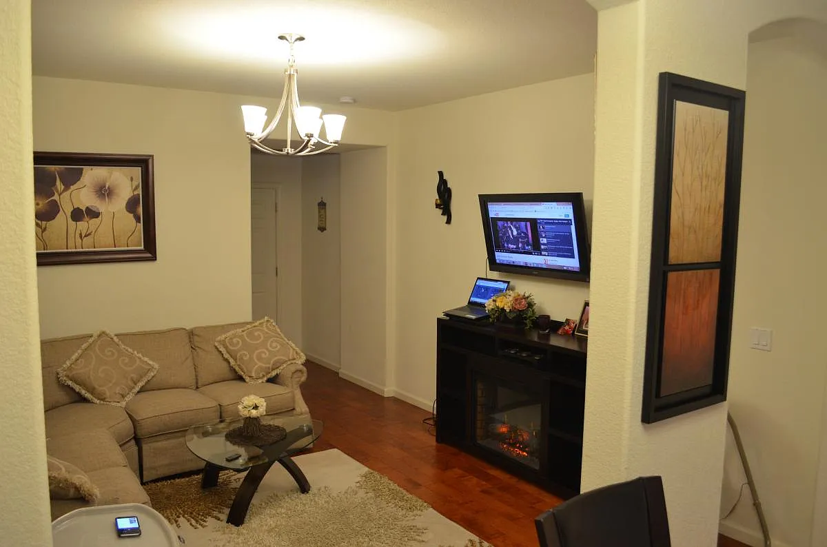 Building Photo - 5960 Promontory Dr