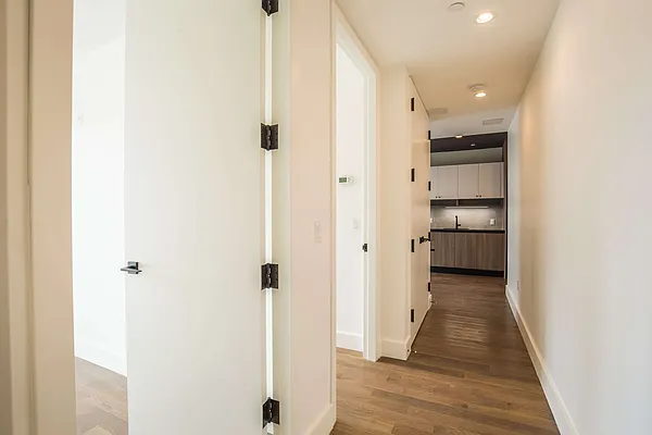 Rented by Nooklyn NYC LLC | media 44