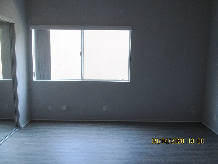 Lido Apartments - 11919 Culver Blvd — Photo 12