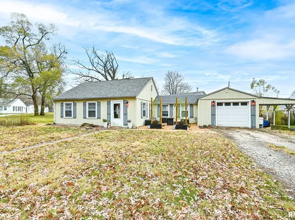 6 Oak Ln, North Pekin, IL 61554