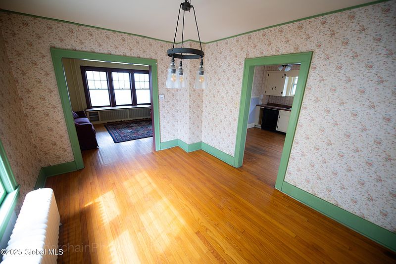 5th image of 25 Clermont Street